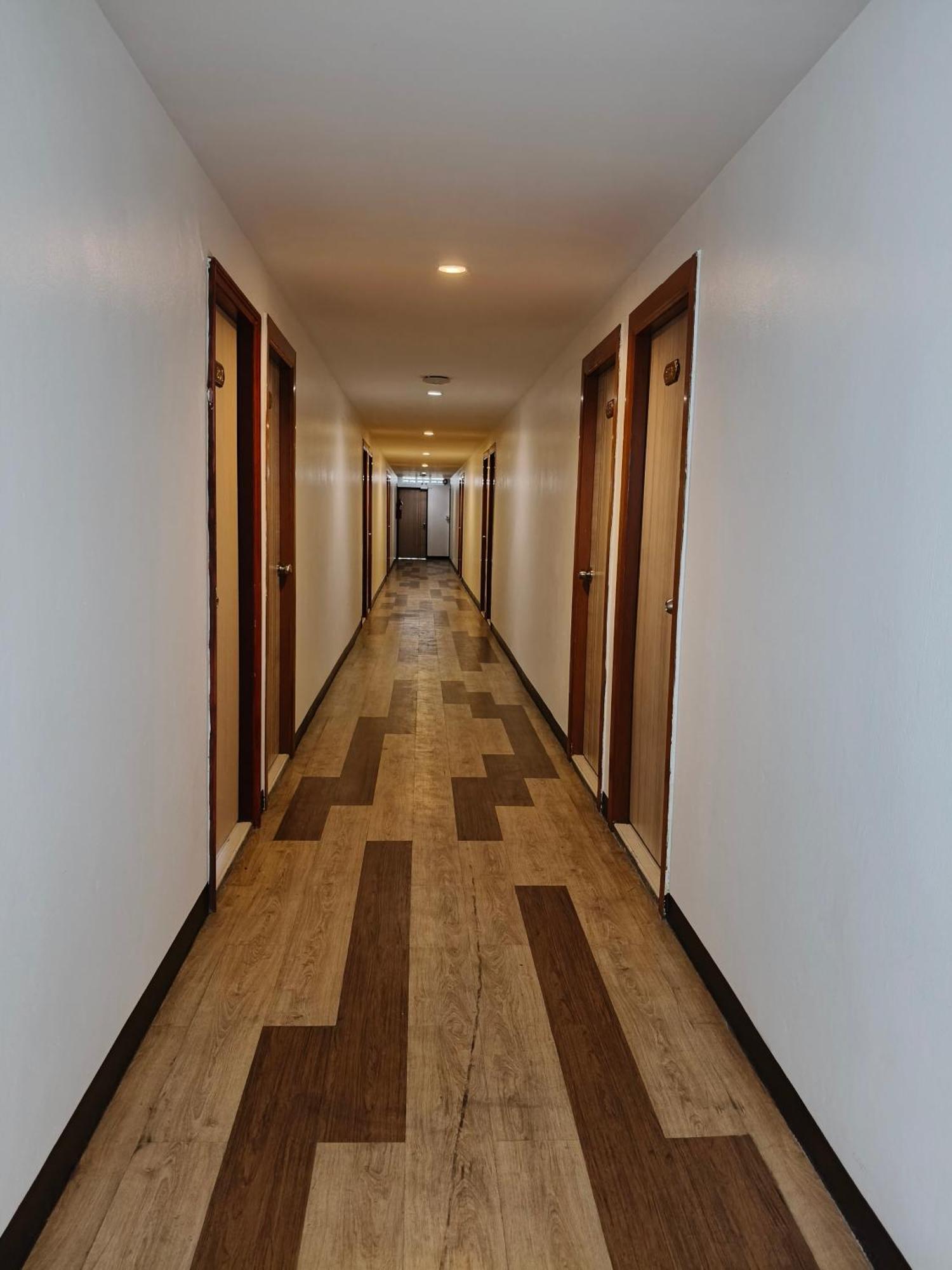 Gasthof Smile Court By Mike Group Pattaya